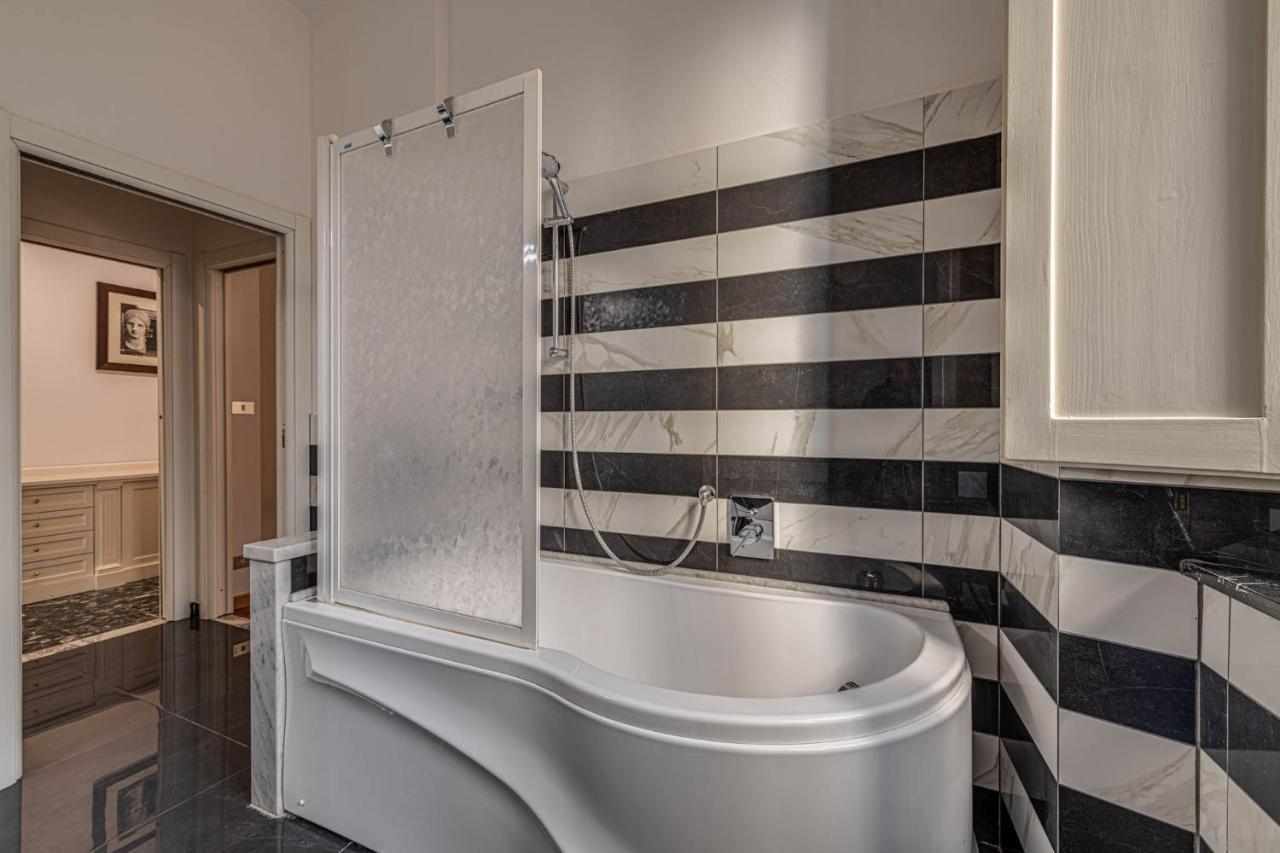 - Golden Tower With View Apartment Florenz